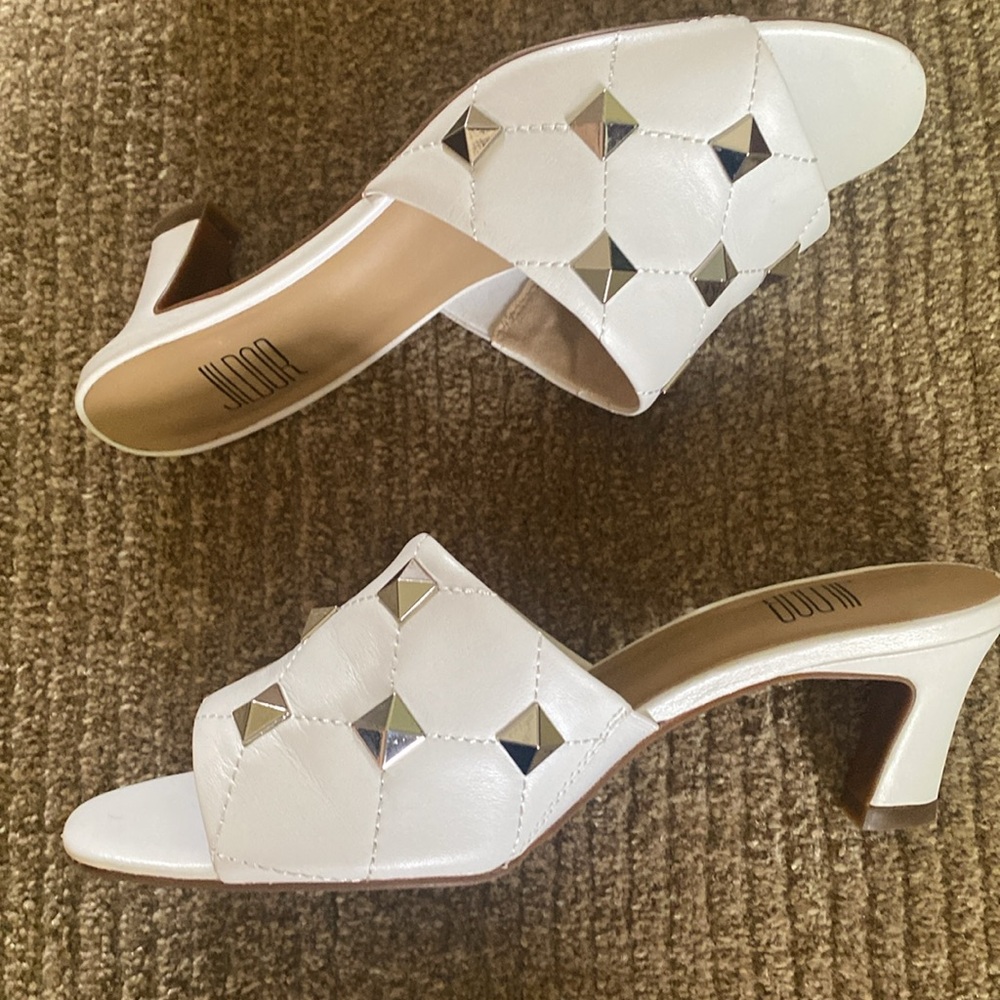Stylish White Slide Sandal size 7.5